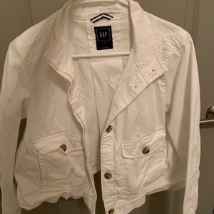 White gap jean jacket size S